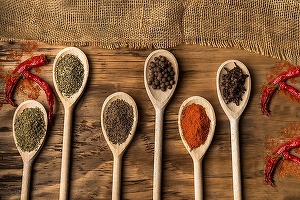 SURPRIZĂ Producătorul român de condimente Aromatique Food, cumpărat de israelienii de la Turpaz. Tranzacție de peste 3 milioane de dolari