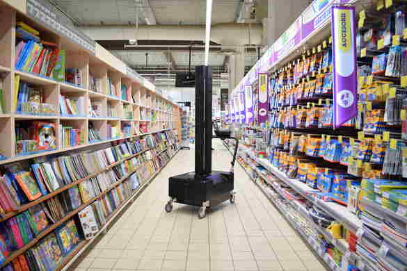 FOTO Primul robot de retail din magazinele românești
