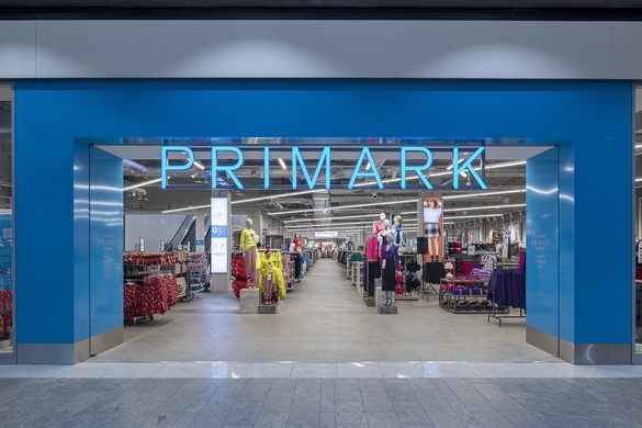 ANUNȚ Primark, unul dintre cei mai mari retaileri, deschide primul magazin din România