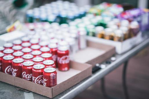 Comisia Europeană a pus capăt investigației privind posibile practici anticoncurențiale la Coca-Cola și îmbuteliatorii săi