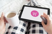 Hainele, pantofii și accesoriile, cele mai multe achiziții online în 2022. 75% din europeni au comandat electronic bunuri și servicii