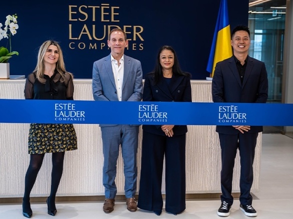 FOTO Gigantul american Estée Lauder deschide la București un centru global de tehnologie