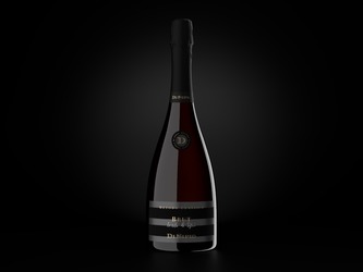 Vinul zilei: un spumant “old school” din Italia, cu arome de piersică albă, cardamom, fructe exotice, ghimbir și condimente fine