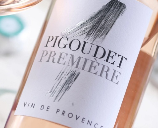 Vinul zilei: Cel mai vândut roze de import în 2022-2023 pe Unvinpezi.ro, un asamblaj interesant de Cinsault, Cabernet Sauvignon și Syrah. Foarte expresiv, dezvăluie note florale și fructate, în special de citrice, pepene și piersică albă