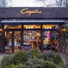 FOTO Restaurantul Gargantua din București, închis temporar de comisarii ANPC