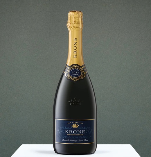 Vinul zilei: un spumant fresh, crispy și frumos făurit, originar din Africa de Sud. Un cupaj savuros de Chardonnay și Pinot Noir care bucură de la primul pahar