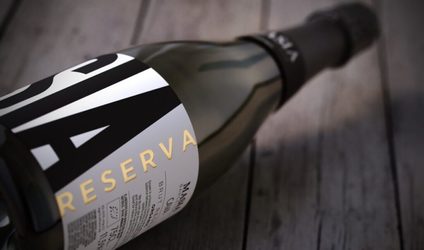 Vinul zilei: o cava organică cu un ansamblu aromatic de fructe verzi, fructe tropicale și nuanțe de patiserie. Un vin crunchy, cu aciditate și savoare, de degustat alături de pește, foie gras sau carne albă