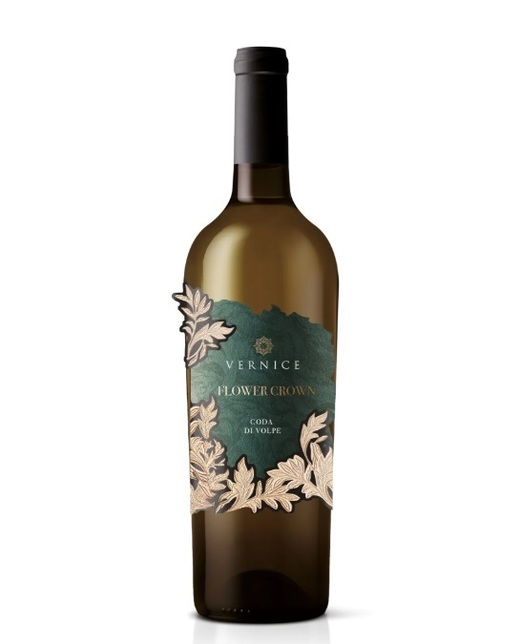 Vinul zilei: un vin alb cotat cu 91 puncte James Suckling și 97 puncte Luca Maroni, cu arome exotice de fructe coapte, de la piersici, caise și gutui până la banane, mango și ceva tonuri florale