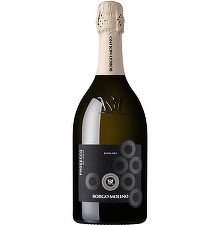 Vinul zilei: un Prosecco cu arome intense de pere Williams și mere Golden, combinate cu note de citrice și flori albe de vară. Un vin ușor de asociat cu zile însorite și “dolce far niente