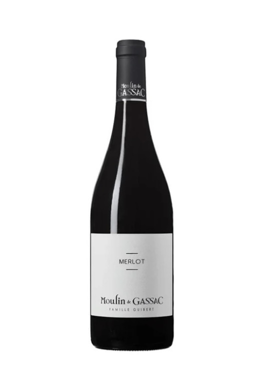 Vinul zilei: un Merlot cu arome fine de fructe de vară, cireșe mari și negre și mure coapte, completate subtil de note de cafea și lemn dulce. Cotat cu 90 puncte James Suckling
