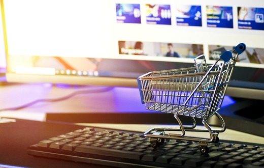Clienții din România au cumpărat online de 7 miliarde de euro anul trecut, în creștere cu aproximativ 10%
