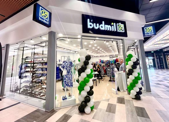 FOTO Brand maghiar de modă a intrat în România