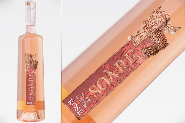 Vinul zilei: un rosé românesc obținut din Cabernet Franc și Cabernet Sauvignon, un vin savuros, perfect ca atare sau alături de tarte cu brânzeturi, fructe, carpaccio de somon sau fructe de mare