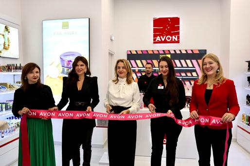 FOTO Avon deschide un nou magazin în franciză în România