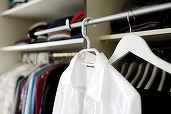 Revizuirea prețurilor în industria modei de lux. Ce strategii adoptă brandurile mari precum Gucci, Mulberry, Burberry sau Versace