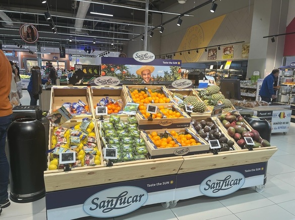 FOTO Carrefour aduce în România fructele și legumele exotice SanLucar