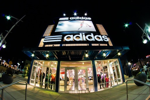 Adidas declanșează concedieri chiar dacă are vânzări record