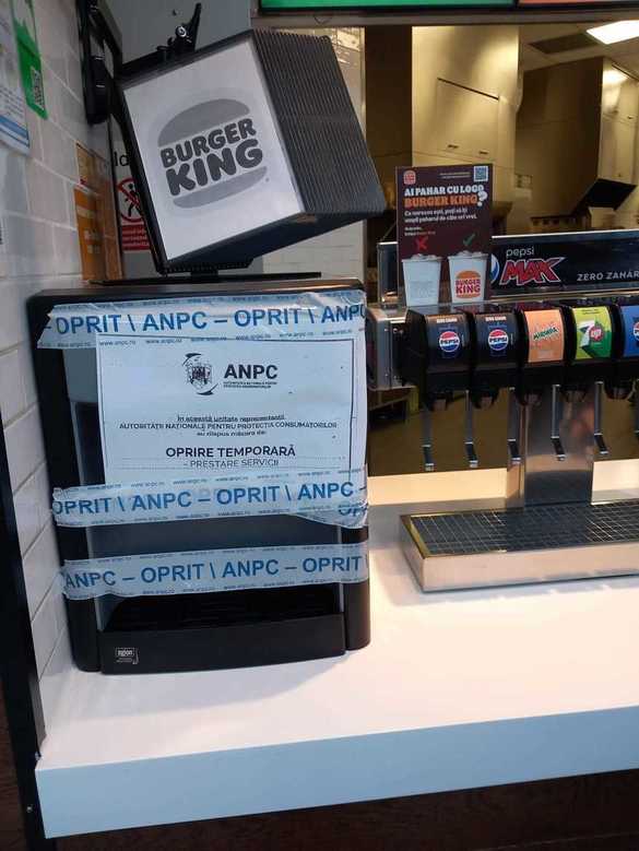 FOTO Piedone închide aparatele de gheață din restaurantele Burger King. Bacterii coliforme și Escherichia coli