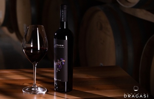 Vinul zilei: un Cabernet Franc elegant, care îmbină aromele de afine și cireșe cu accentele de ciocolată, ardei roșu și tutun. Un roșu expresiv, savuros alături de carne roșie, paste, brânzeturi maturate sau sushi