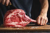 Exporturile de animale vii scumpesc carnea românească. Criza lovește abatoarele 
