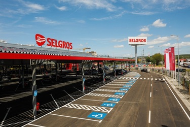 FOTO Selgros reia expansiunea pe plan local și deschide cel de-al 24-lea magazin din România, la Sibiu