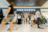 FOTO Altex-ul grecesc, care a adus în România rețeaua de magazine Funky Buddha, lansează magazinul online dedicat pieței locale