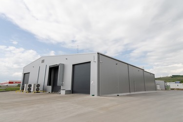 FOTO Senneville deschide prima fabrică de deserturi refrigerate, investiție de 4 milioane de euro