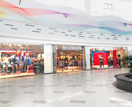 Peek & Cloppenburg, record în România