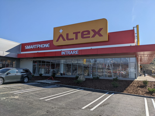Afaceri și profit net record pentru Altex