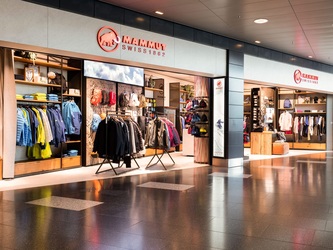 FOTO Mammut, brand elvețian de echipamente sportive, și-a anunțat intrarea în România cu un magazin în Cluj-Napoca