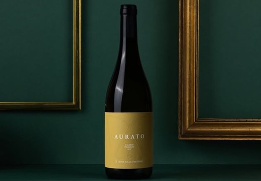 Vinul zilei: un Pecorino din Marche, axat pe prospețime și aciditate, cu arome plăcute și intense de citrice, piersici și discrete note exotice. Foarte potrivit alături de salate, fructe de mare și mâncăruri ușoare