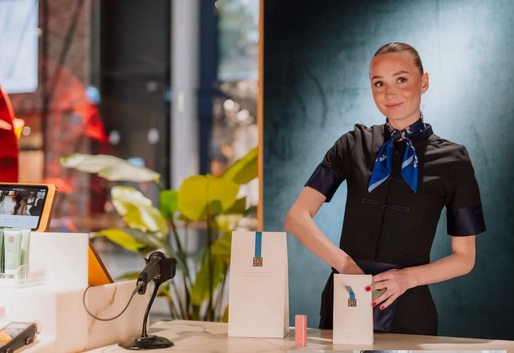 Unul dintre cele mai mari branduri de cosmetice se extinde în România, cu o premieră