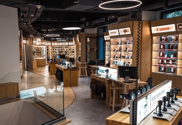 F64 lanseazǎ propriul marketplace