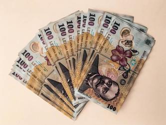 Inflația a sărit cu 2,7% într-o singură lună și ajunge la 7,8%. Eliminarea plafonării tarifelor la energie electrică a dus la creșterea facturilor la curent cu o medie de 61%