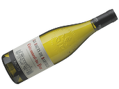 Vinul zilei: un asamblaj alb din Châteauneuf-du-Pape, cu note de flori albe, fructe cu sâmburi, alune de pădure, miere și coacăze albe. Perfect ca aperitiv sau alături de salate, pește, foie gras, homar, pui la cuptor ori deserturi cu mere