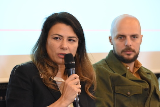 VIDEO Profit E-commerce - Irina Pencea, General Manager eMAG România, Bulgaria și Ungaria: Am pregătit numeroase surprize de Black Friday. Clienții sunt tot mai atenți la cheltuieli, la preț, așteaptă de la vânzători soluții de îmbunătățire a prețului