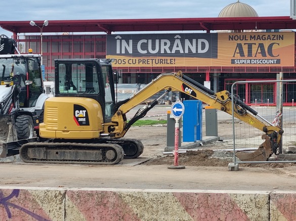 FOTO Unul dintre cele mai vechi supermarketuri din București scapă de demolare. Are deja și un nou chiriaș - ATAC