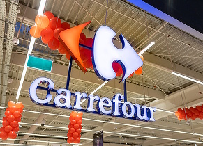 Carrefour încetinește în România. “Piața este afectată de măsurile de austeritate”