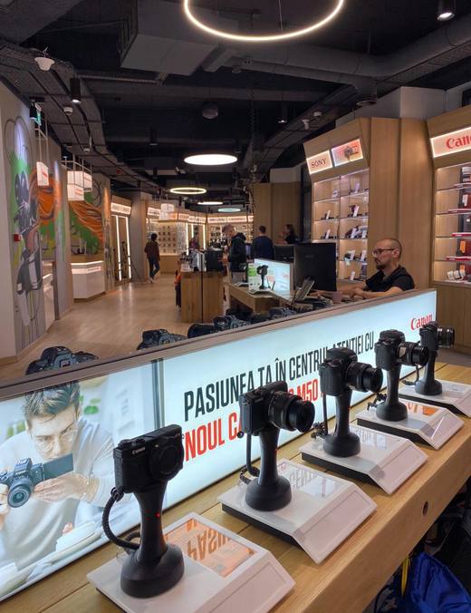 Magazinul de echipamente foto-video F64 estimează o cifră de afaceri în creștere de până în 10% în acest an