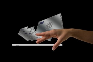 Lanț de pizzerii din România, amendă pentru mesaje comerciale nesolicitate pe e-mail 