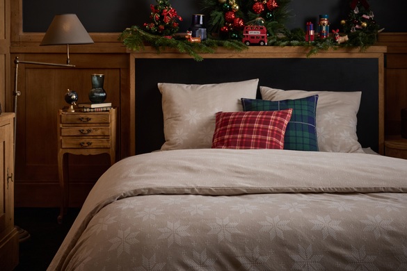 Cum se reinventează decorul de Crăciun în 2025: trei stiluri de design interior din colecțiile Actuel, gamă proprie Auchan