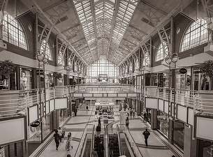 Vânzările retailerilor din Statele Unite au crescut în sezonul sărbătorilor