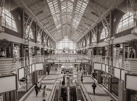 Vânzările retailerilor din Statele Unite au crescut în sezonul sărbătorilor