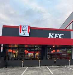 Premieră KFC în București, la deschiderea unui Drive Thru FOTO