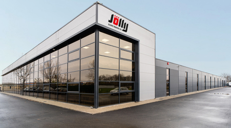 Proprietarul Jolly Scarpe din România, acuzat că și-ar fi înșelat investitorii cu privire la beneficiile achiziției companiei 