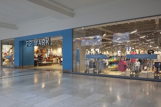 Proprietarul Primark separă retailerul de îmbrăcăminte de divizia de produse alimentare
