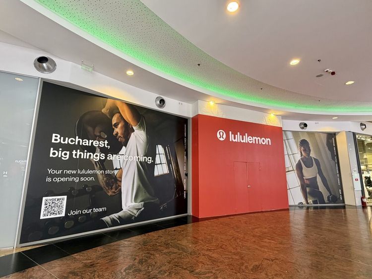 FOTO Brand celebru de magazine intră în România. Rețeaua Lululemon, fondată de un miliardar american, anunță oficial că deschide primul magazin pe piața locală CONFIRMARE