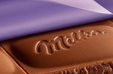 Producătorul Milka a indus în eroare cumpărătorii prin reducerea greutății tabletelor de ciocolată - decizie în Germania