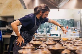 Chef Alex Petricean reclamă: Am schimbat 10 generații de bucătari în 7 ani!