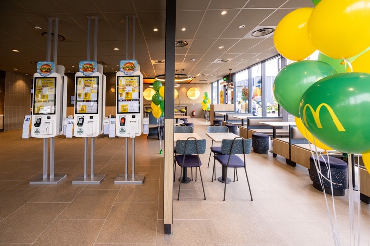 FOTO McDonald’s se extinde în România și deschide un nou restaurant în Piatra Neamț, investiție de peste 7 milioane de lei